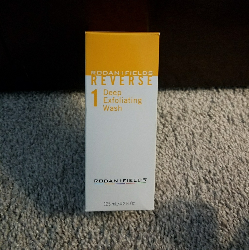 Reverse Deep Exfoliating Wash